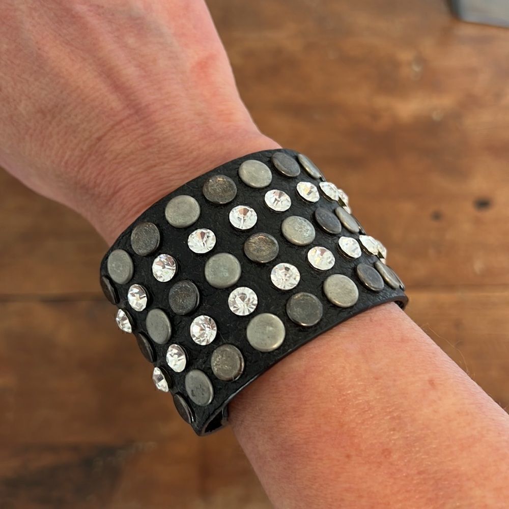 Cuff Bracelet - Picture 7 of 7